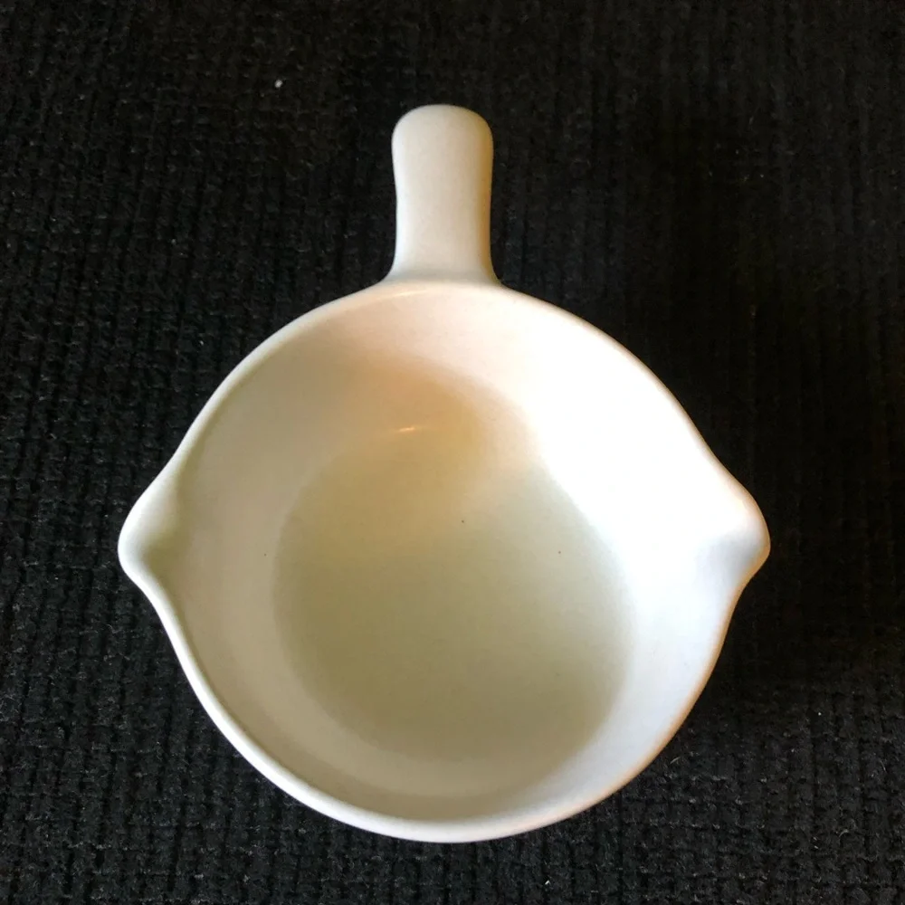 11026 Pfaltzgraff VINTAGE Stoneware Yorktowne Sauce Spout small bowl USA Blue